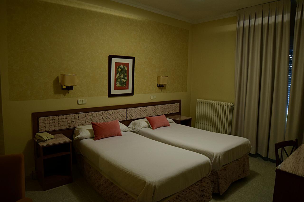 Hotel Mercedes Aranjuez Eksteriør bilde